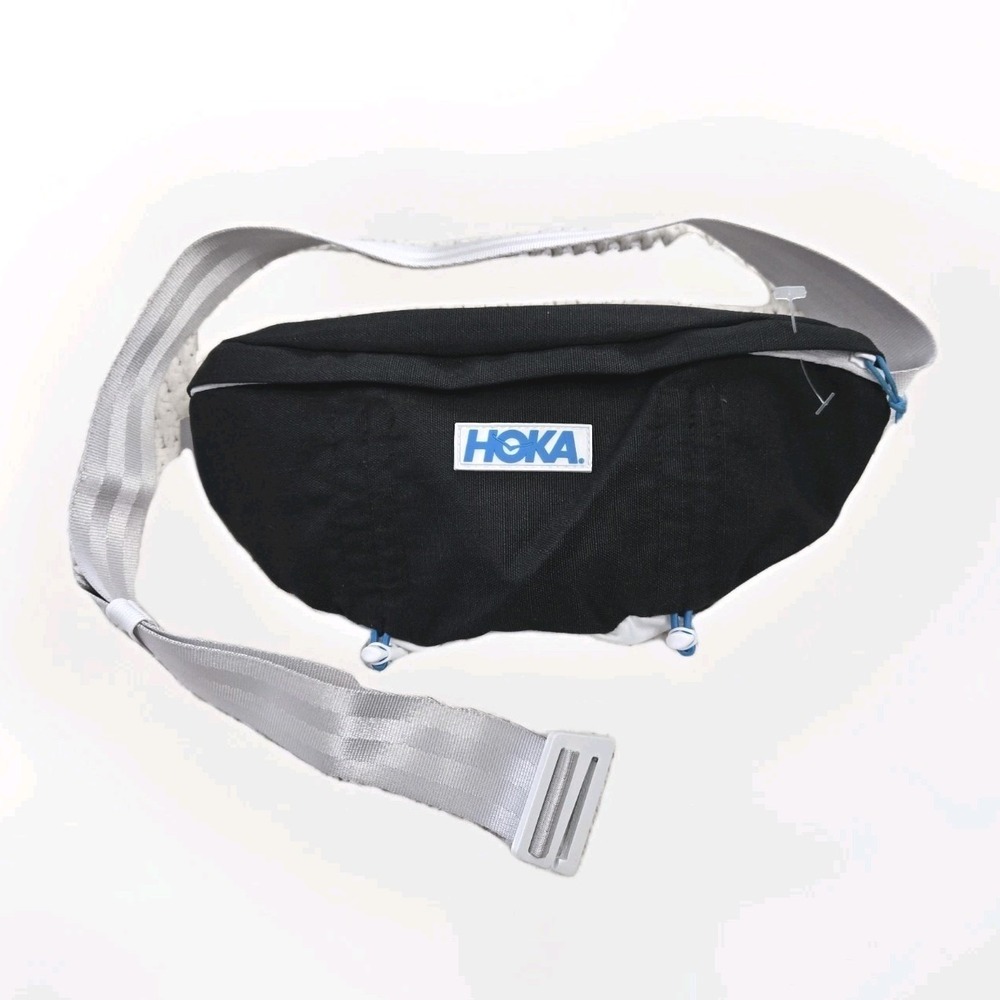 Hoka Waistpack Black & White Fanny‎ Pack Bag Pockets Hiking Outdoor Zipper NWOT